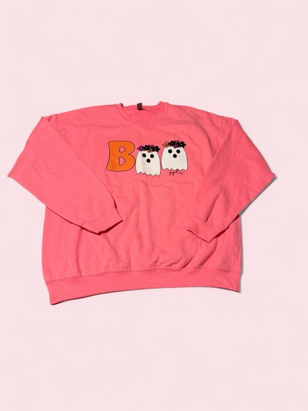 Boutique Gildan Coral Pink 'Boo' Ghost Graphic Crewneck Sweatshirt